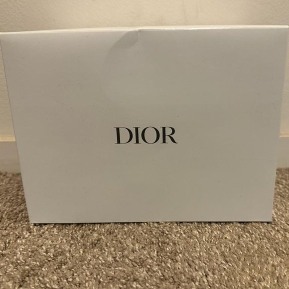 Dior - Picture 2 of 5